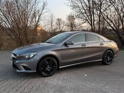 Gebraucht Mercedes CLA200 136 PS (100 kW) 2015 Grau Limousine