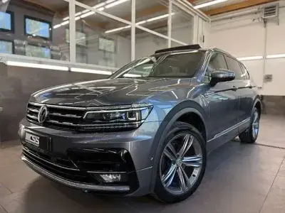Gebraucht VW Tiguan Allspace R-line 150 PS (110 kW) 2020 Grau SUV