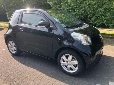 Toyota iQ