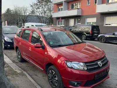 Gebraucht Dacia Logan MCV 75 PS (55 kW) 2013 Rot Limousine