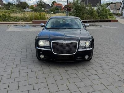 Second-hand Chrysler 300C 250 CP (183 kW) 2008 Negru Berlinǎ