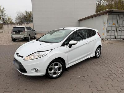 Usata Ford Fiesta 120 CV (88 kW) 2009 Bianco Utilitaria
