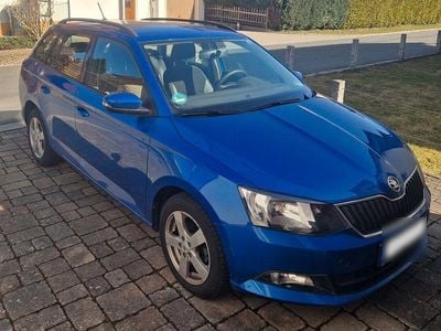 Gebraucht Skoda Fabia Ambition 90 PS (66 kW) 2015 Blau Kombi