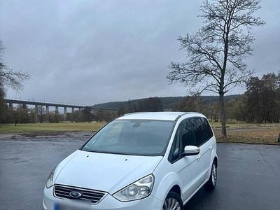 Gebraucht Ford Galaxy 163 PS (119 kW) 2014 Weiß Van / Kleinbus
