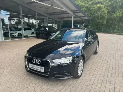 Gebraucht Audi A4 Sport 190 PS (139 kW) 2019 Schwarz Kombi