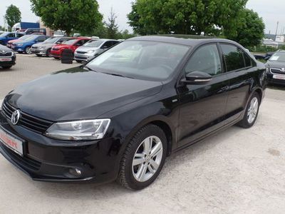 Gebraucht VW Jetta Match 105 PS (77 kW) 2013 Schwarz metallic Limousine