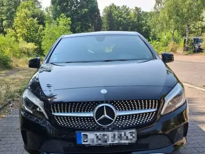 Gebraucht Mercedes A160 Edition 102 PS (75 kW) 2017 Schwarz Limousine