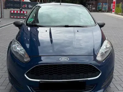 Gebraucht Ford Fiesta 82 PS (60 kW) 2017 Blau Kleinwagen