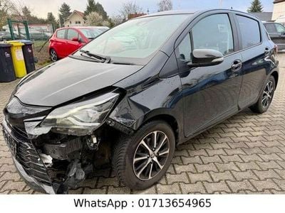 Gebraucht Toyota Yaris 54 PS (39 kW) 2020 Andere Limousine