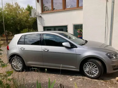 Gebraucht VW Golf VII Comfortline 110 PS (80 kW) 2014 Grau Limousine