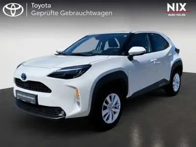 Gebraucht Toyota Yaris Comfort 116 PS (85 kW) 2022 Schneeweiß Kleinwagen