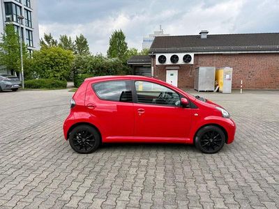 Usata Toyota Aygo Cool 68 CV (50 kW) 2011 Rosso Utilitaria