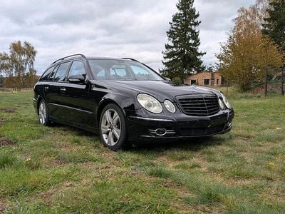 Mercedes E320