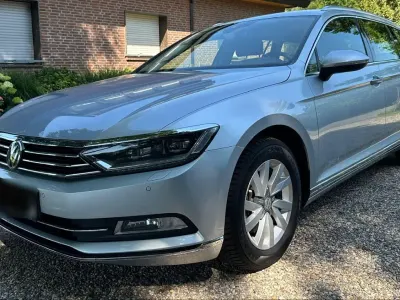 Gebraucht VW Passat Highline 150 PS (110 kW) 2015 Silber Kombi