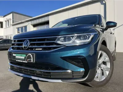 Gebraucht VW Tiguan Elegance 245 PS (180 kW) 2021 Nightshade blue (metallic) SUV