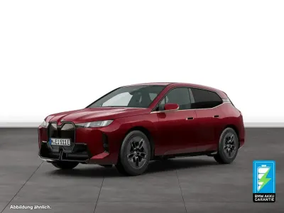 Gebraucht BMW iX M Sport 300 kW (408 PS) 2025 Rot SUV