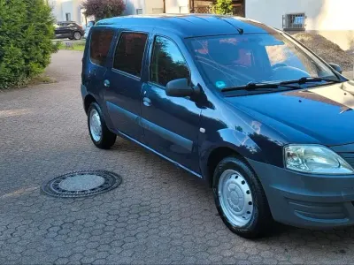Gebraucht Dacia Logan 80 PS (58 kW) 2009 Blau Kombi