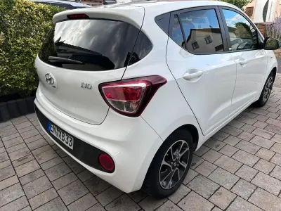Gebraucht Hyundai i10 YES! 87 PS (63 kW) 2019 Weiß Kleinwagen