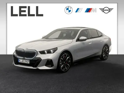 Neu BMW 540 M Sport 303 PS (222 kW) 2026 Silber Limousine