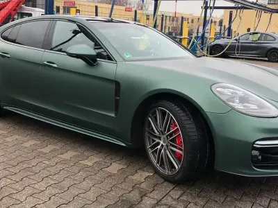 Gebraucht Porsche Panamera Turbo 551 PS (405 kW) 2019 Grün Limousine