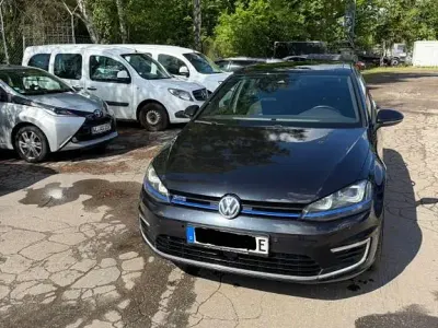 Gebraucht VW Golf VII GTE 204 PS (150 kW) 2016 Blau Limousine