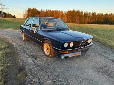 Gebraucht BMW 528 Performance 165 PS (121 kW) 1976 Blau Limousine