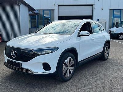 Mercedes EQA300