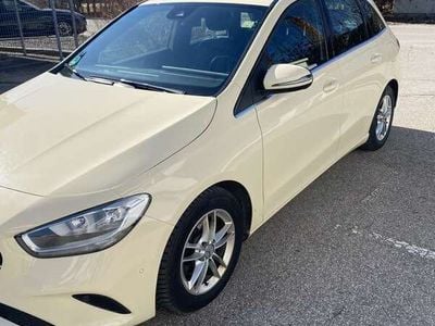 Mercedes B180