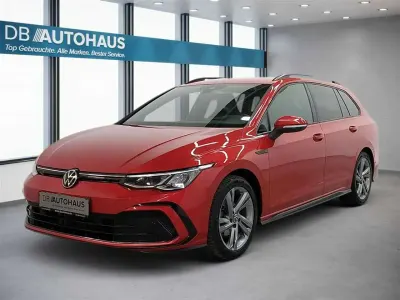 Usata VW Golf VIII R-line 131 CV (96 kW) 2023 Rosso Station wagon