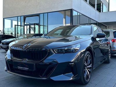 Gebraucht BMW 520 M Sport 190 PS (139 kW) 2025 Grau Kombi
