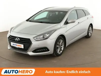 Gebraucht Hyundai i40 Trend 165 PS (121 kW) 2016 Grau Kombi