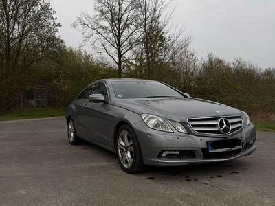Usata Mercedes E350 231 CV (169 kW) 2010 Grigio Coupé