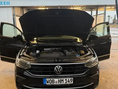 Usata VW Tiguan 150 CV (110 kW) 2022 Nero SUV