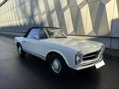 Używany Mercedes W113 150 KM (110 kW) 1965 Biały Kabriolet