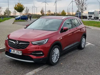 Gebraucht Opel Grandland X Innovation 131 PS (96 kW) 2019 Rot SUV