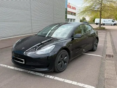Gebraucht Tesla Model 3 239 kW (325 PS) 2022 Schwarz Limousine