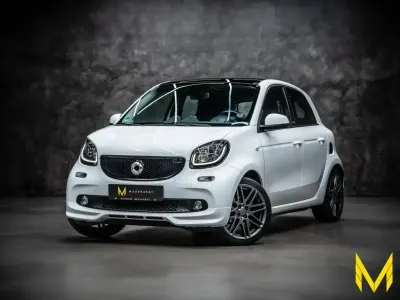 Używany Smart ForFour Brabus Xclusive 121 KM (88 kW) 2019 Biały Hatchback