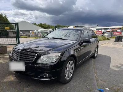 Gebraucht Mercedes C220 170 PS (125 kW) 2011 Schwarz Kombi