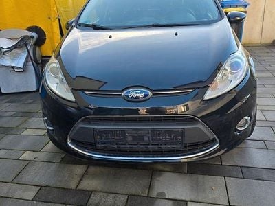 Gebraucht Ford Fiesta Trend 95 PS (69 kW) 2012 Schwarz Kleinwagen