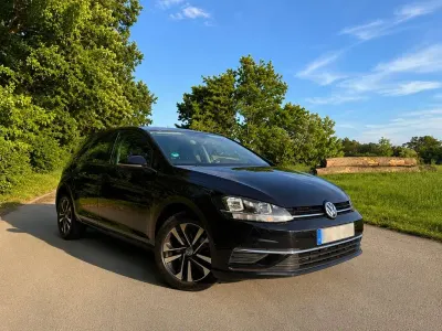 Gebraucht VW Golf VII IQ Drive 116 PS (85 kW) 2020 Schwarz Limousine