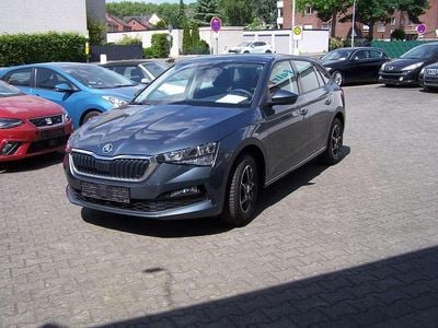 Używany Skoda Scala Cool Plus 95 KM (69 kW) 2020 Szary Hatchback