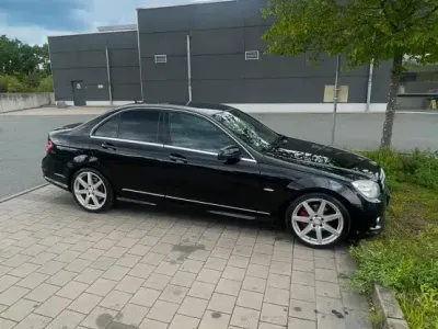 Gebraucht Mercedes C220 AMG 170 PS (125 kW) 2009 Schwarz Limousine