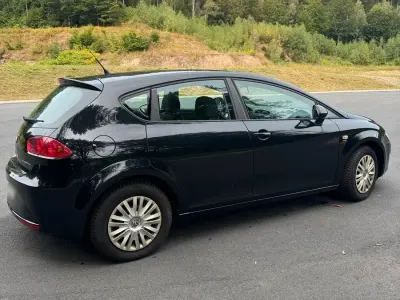 Gebraucht Seat Leon 105 PS (77 kW) 2012 Schwarz Limousine