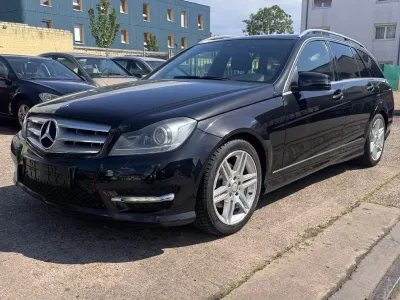 Używany Mercedes C250 204 KM (150 kW) 2012 Czarny Kombi