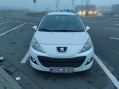 Weiß Gebraucht 2008 Peugeot 207 Kleinwagen | 1.100 € (Guter Preis)