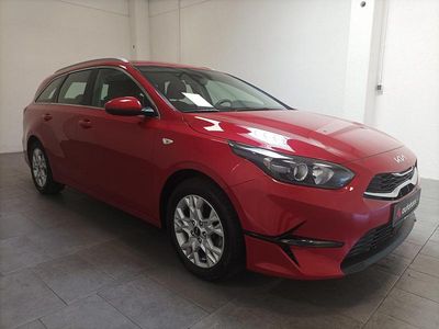 Usata Kia Ceed Vision 136 CV (100 kW) 2024 Rosso Utilitaria