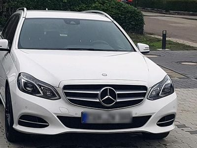 Weiß Gebraucht 2016 Mercedes E200 Avantgarde Kombi | 15.900 € (Guter Preis)