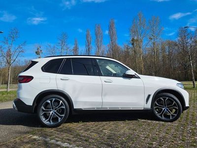 gebraucht BMW X5 xDrive30d mit Garantie