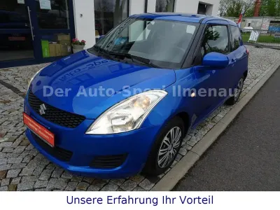 Używany Suzuki Swift Club 101 KM (74 kW) 2012 Niebieski Hatchback