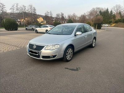 Gebraucht VW Passat 116 PS (85 kW) 2005 Silber Limousine